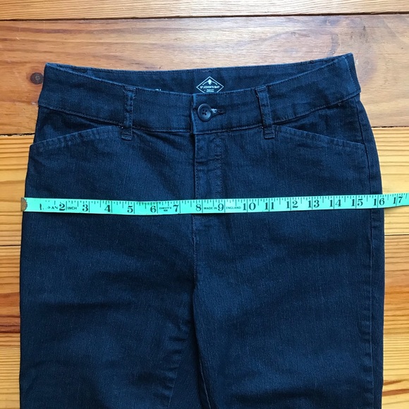 St. John’s Bay Dark Denim Capris Jeans, EUC, 4 - Picture 4 of 11